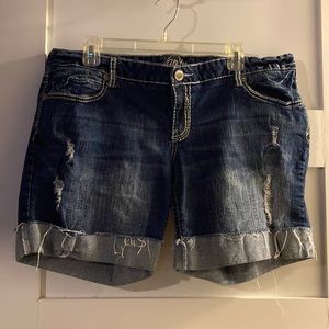 Vanity denim shorts